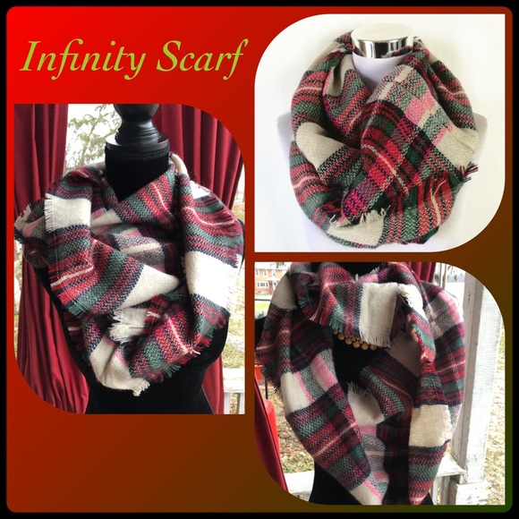 Accessories - 3/12$ Infinity Scarf